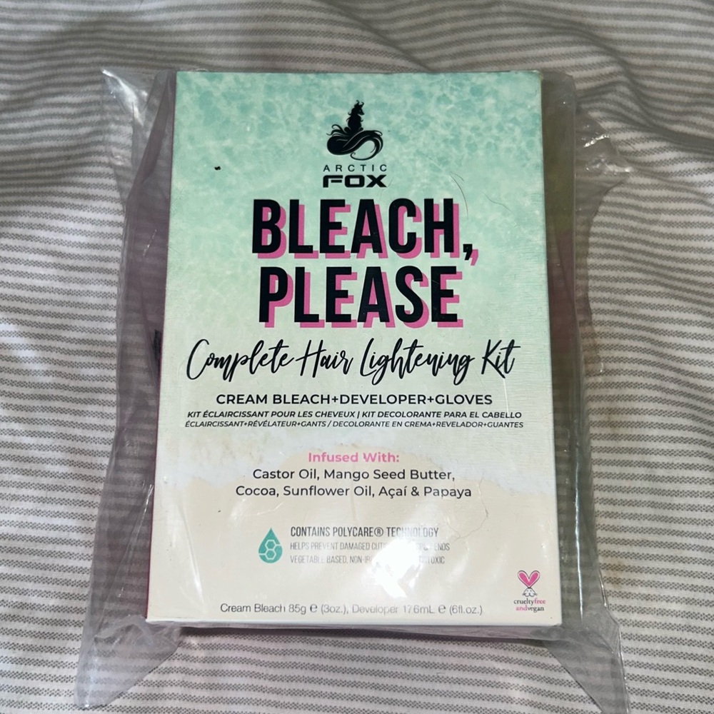 Arctic Fox “Bleach, please” hair bleach kit
